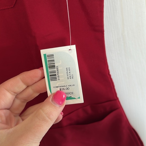 NWT Mint Red Nurse Scrub top size medium - Picture 4 of 4